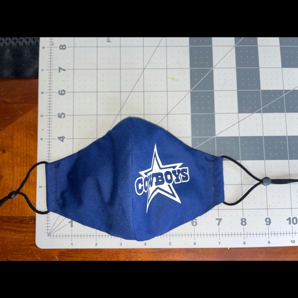 Dallas Cowboys face mask - Picture 3 of 5